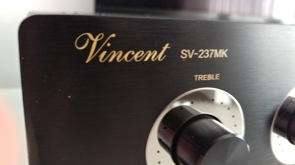 Vincent SV-237MK hybrid integrated amplifier, מגבר משולב אינגרלי וינסנט