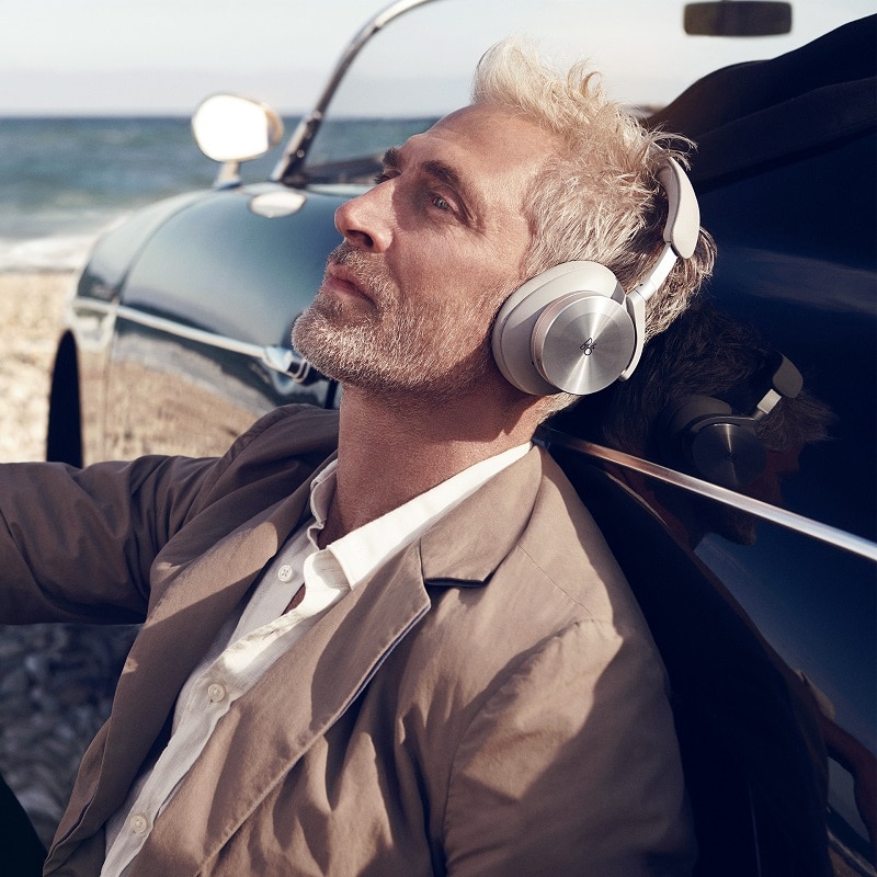 חברת B&O משיקה את ה- H95 אוזניות אלחוטיות עם מסנן רעשים אקטיבי אדפטיבי