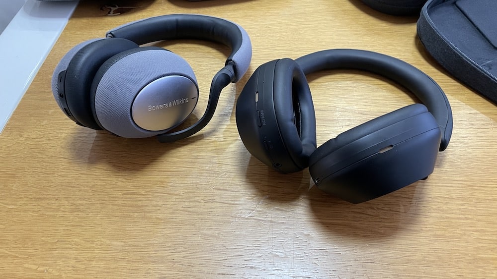 Bowers & Wilkins PX7 
Sony WH-1000XM5