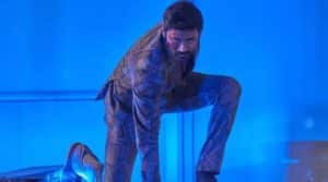 האיש-האפור-14