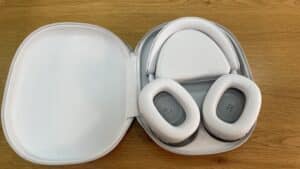 Bowers-Wilkins-Px7-S2-12