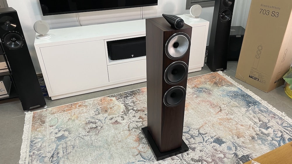 Bowers & Wilkins 703 S3