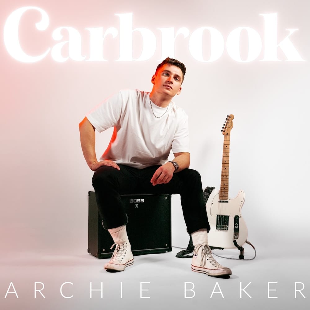 מוזיקה קצבית ושמחה: Archie Baker - Carbrook