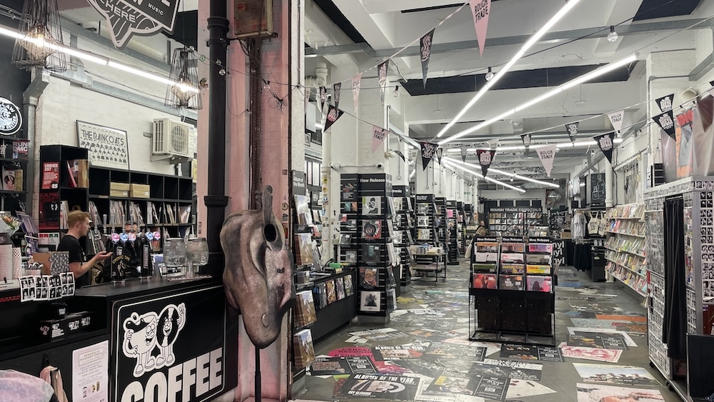 חנויות תקליטים בלונדון - Rough Trade East