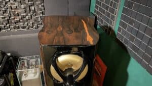 Audionostrum Saturn 14