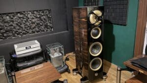 Audionostrum Saturn 6