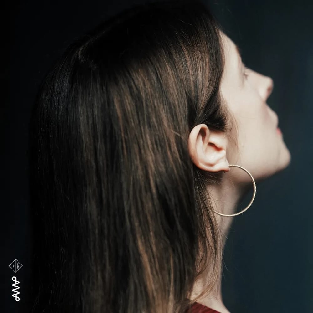אומנים חוזרים בהמלצות שלנו: Louise Dodds - All I Know