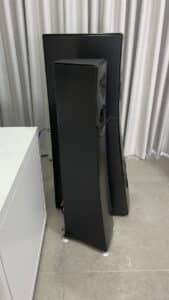 YG Acoustics Vantage 3 18