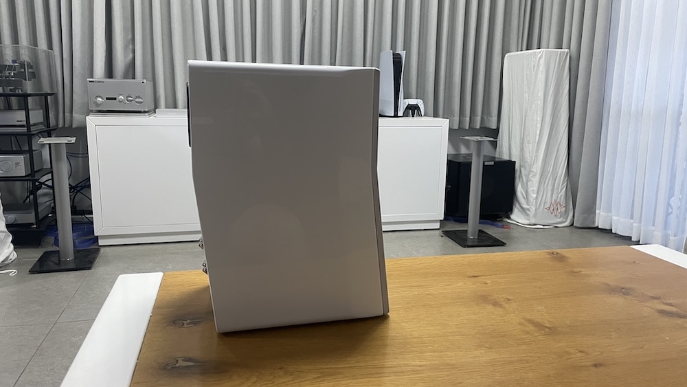 SVS Ultra Evolution Bookshelf