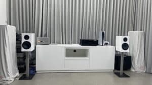 SVS Ultra Evolution Bookshelf 6