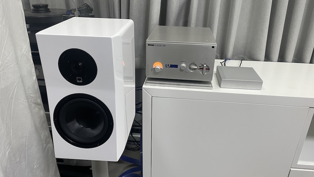 SVS Ultra Evolution Bookshelf