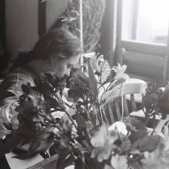 זמרות שכדאי להכיר: Izzie Yardley – From The Wool Hall