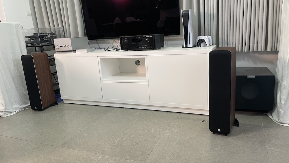 רמקולי השנה 2025 בקטגוריית הרמקולים המוגברים המשתלמים ביותר: Q Acoustics M40