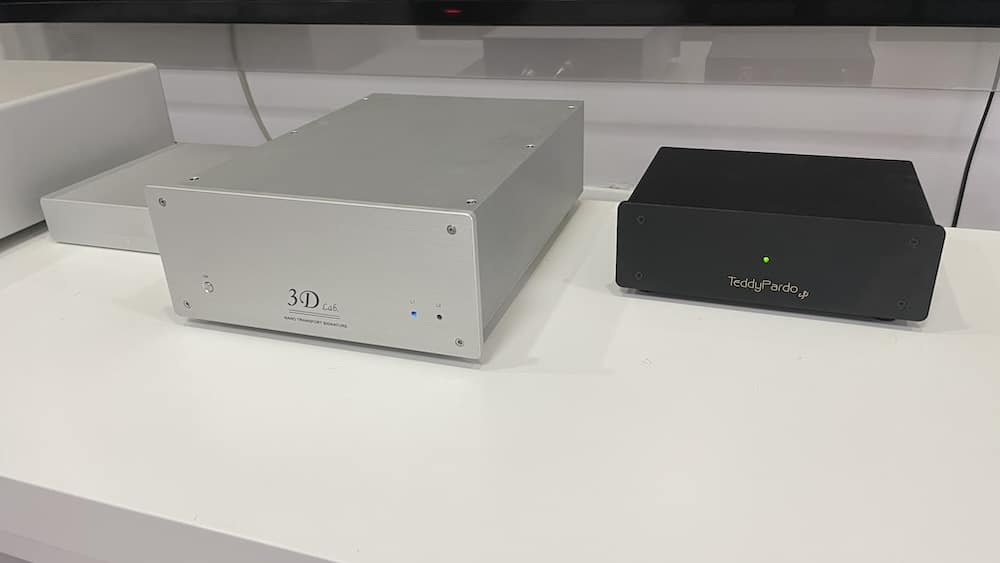 סטרימר השנה 2025: 3D Lab Nano Network Transport Signature V5