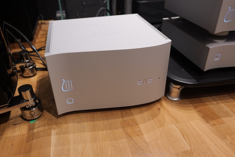 Orpheus H THREE M800 OPUS II
רג׳ואן אודיו