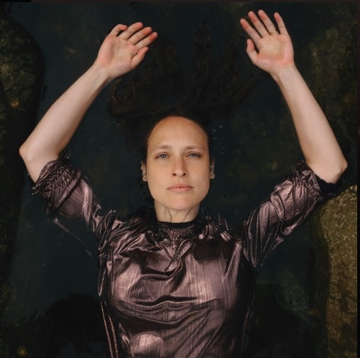 Izzie Yardley - The Garden